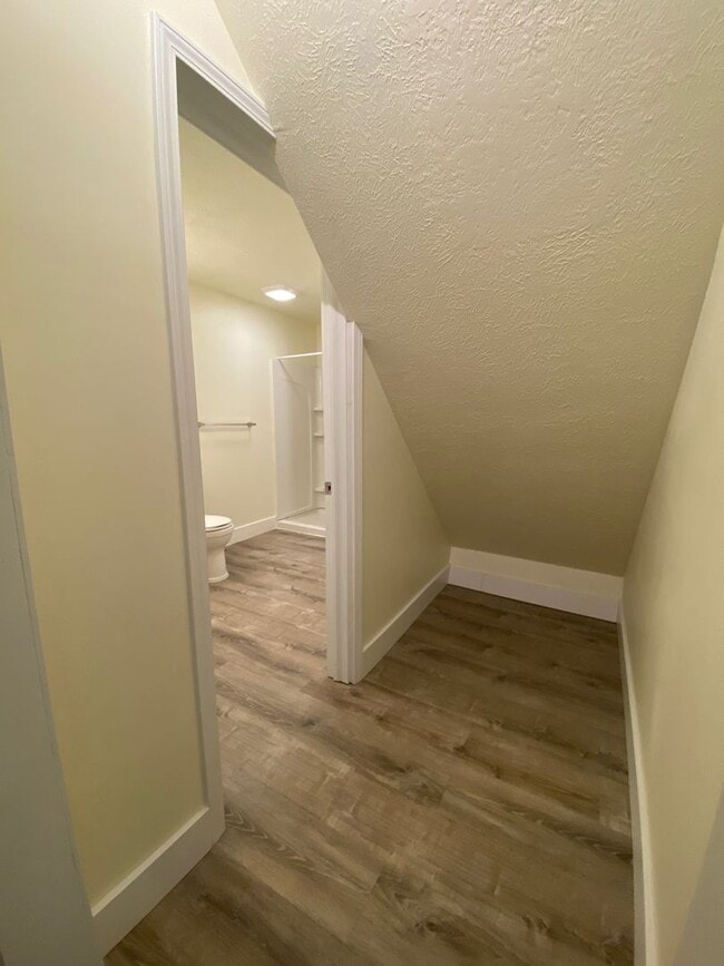 Building Photo - Spacious 1BR apartment