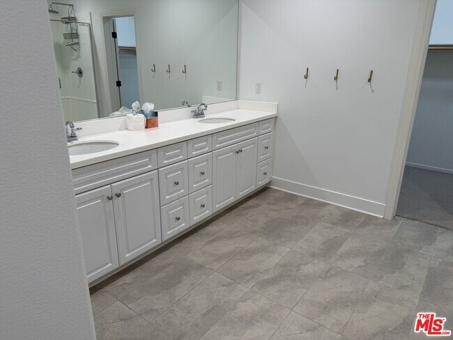 Building Photo - 30669 Arrow Leaf Ln