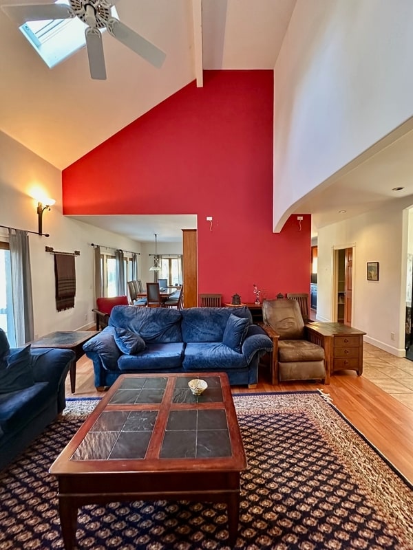 Building Photo - 10978 Squirrel Creek Rd