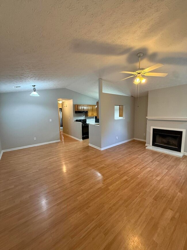 Building Photo - 881 Revere Run Dr