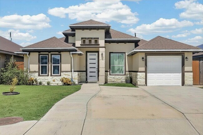 Building Photo - "Charming 3-Bedroom Oasis in Alamo, TX with 2 Full Baths – Your Cozy Retreat Awaits!"