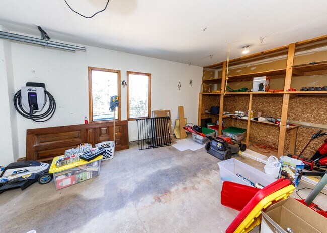 Building Photo - Palmer Park 3 bedroom