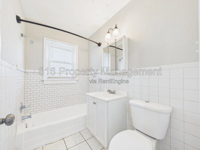Building Photo - 8250 Webster Ave
