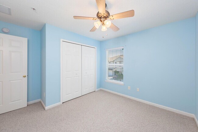 Building Photo - Beautifully Updated & Spacious 3BR/2BA Condo in a Secure Gated Community — Includes Cable, Intern...