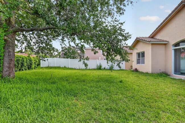 Building Photo - 6305 Spring Lake Terrace