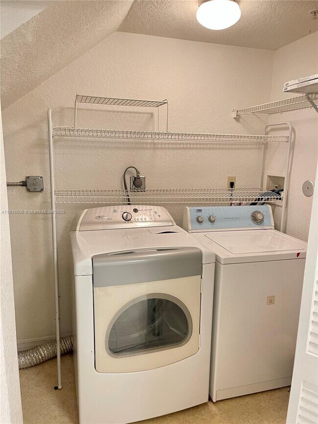 Building Photo - 745 SW 148th Ave