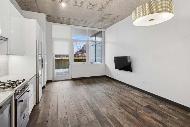 Building Photo - 171 N Aberdeen St