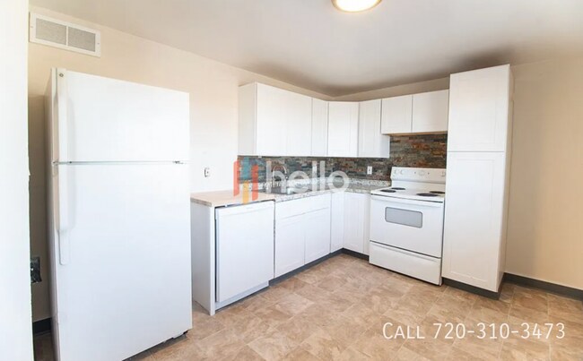 Primary Photo - 235 S Ingalls St