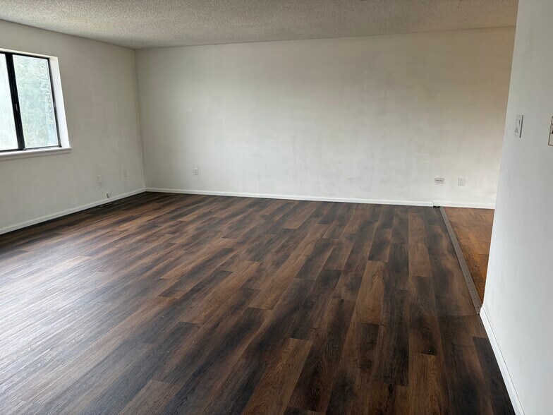 Building Photo - 9600 Pecos St