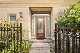 Building Photo - 418 Fowler St