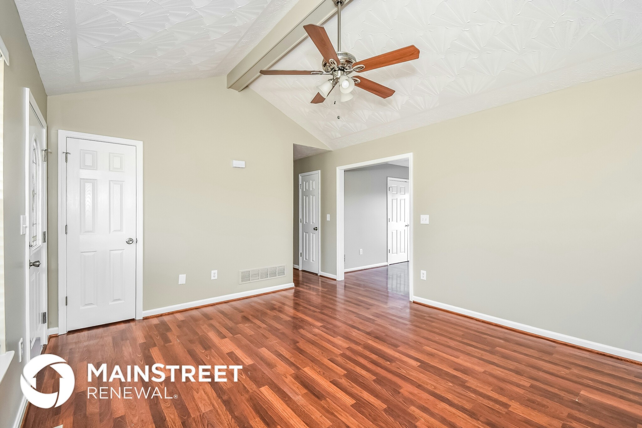 Building Photo - 385 Drake Dr