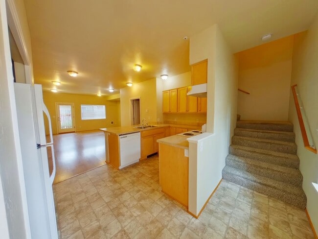 Building Photo - 3462 Alder Alley