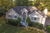 Building Photo - 210 Winding Way Ln