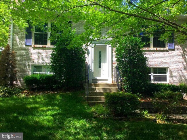 Building Photo - 1114 Ellingwood Dr