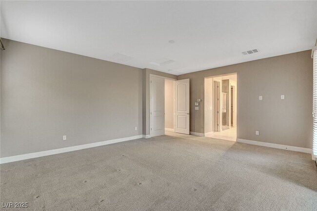 Building Photo - 12217 Nasino Ave