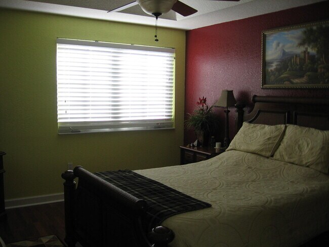 Building Photo - 1118 Shoma Dr