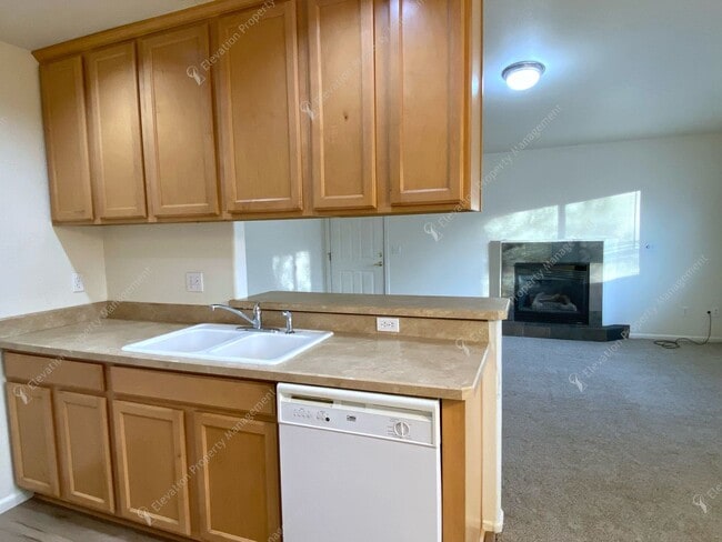 Primary Photo - Charming Townhouse with Modern Comforts an...