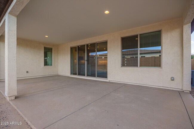 Building Photo - 39801 N Trajen Pl