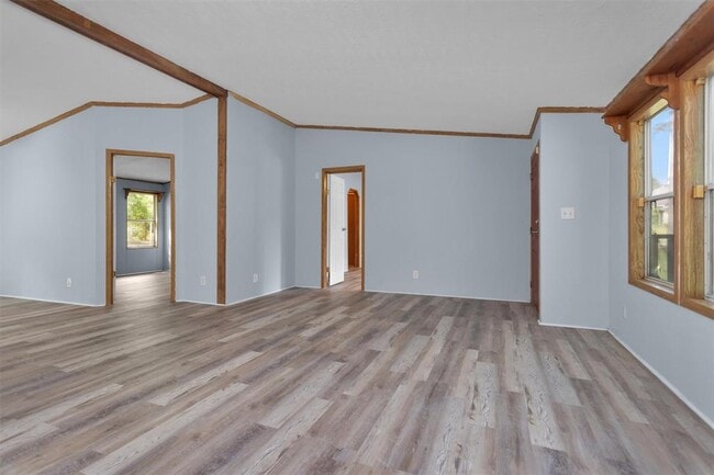 Building Photo - 1001 County Line Rd