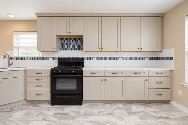 Building Photo - 3418 Coldwater Canyon Ln