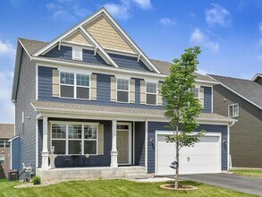 Building Photo - Beautiful 5bed home in apple valley! Dont miss this one!