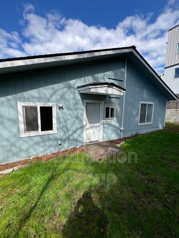 Building Photo - 1917 N 50th St