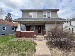 Building Photo - 738 3rd St