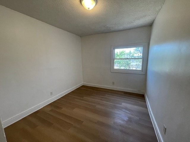 Building Photo - 2229 Vineyard Ave