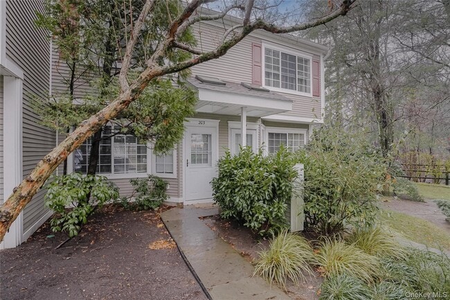 Building Photo - 203 Park Ridge Ln