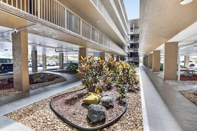 Building Photo - 8030 Hampton Blvd