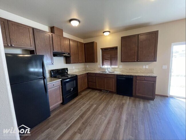 Building Photo - 2902 Willow St