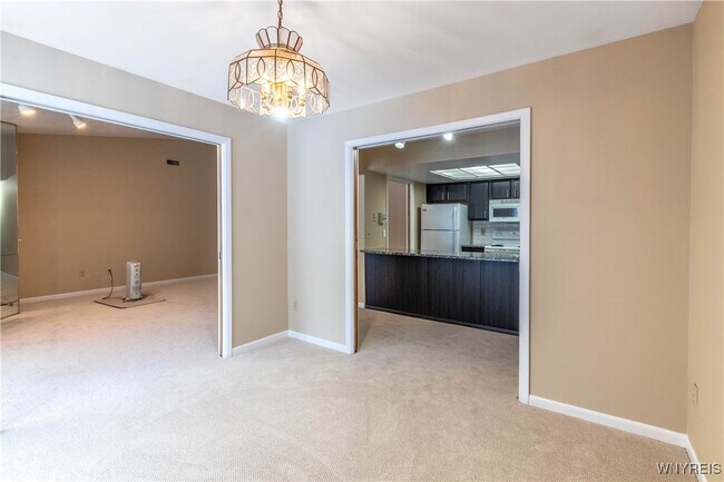 Building Photo - 1105 Youngs Rd