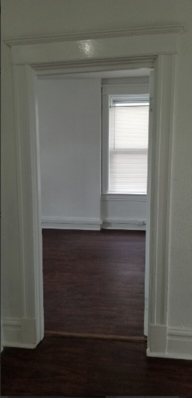 Building Photo - 3146 Keokuk St