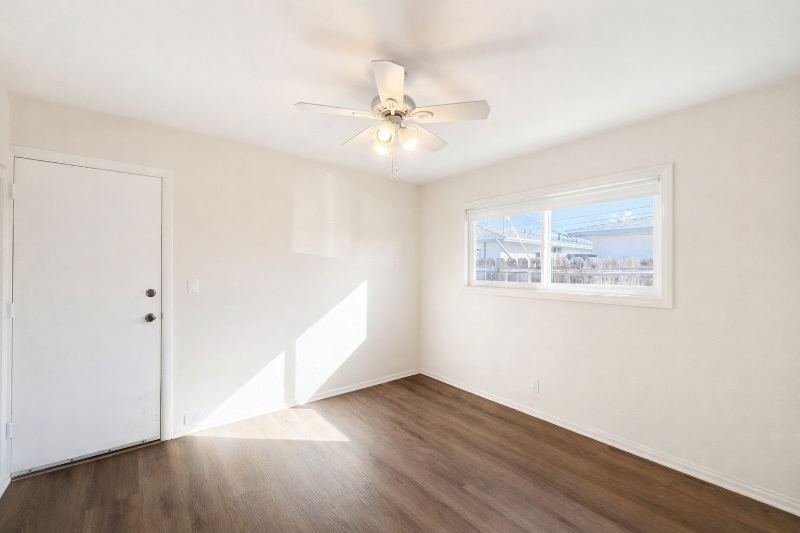 Building Photo - 2028 Wallace Ave