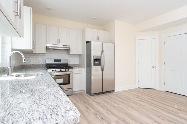 Interior Photo - Folger's  Landing