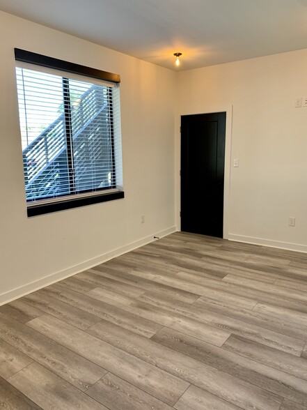 Building Photo - 2549 Saint Peter St