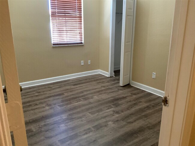 Building Photo - 15603 SW 41st St