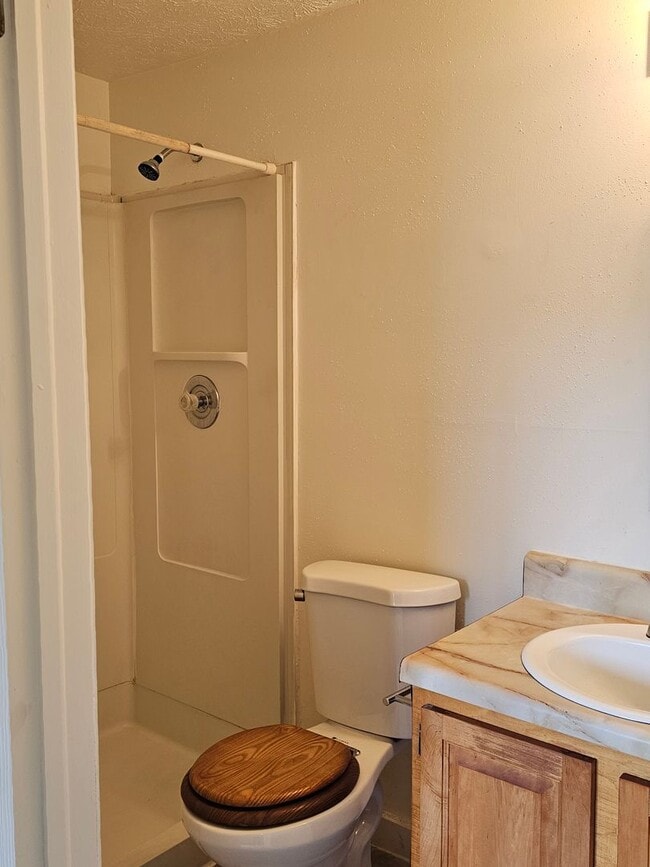 Building Photo - 1337 Vanasse Ct