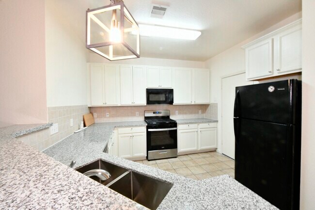 Building Photo - 13070 Lawsons Creek Ln