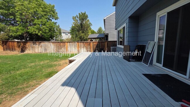 Building Photo - 5056 Weeping Willow Cir