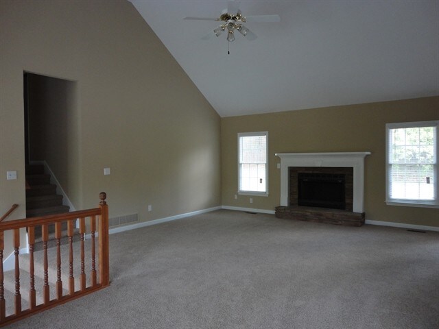 Building Photo - 534 Matthew Dr