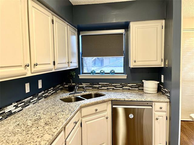 Building Photo - 1304 Harwell Dr