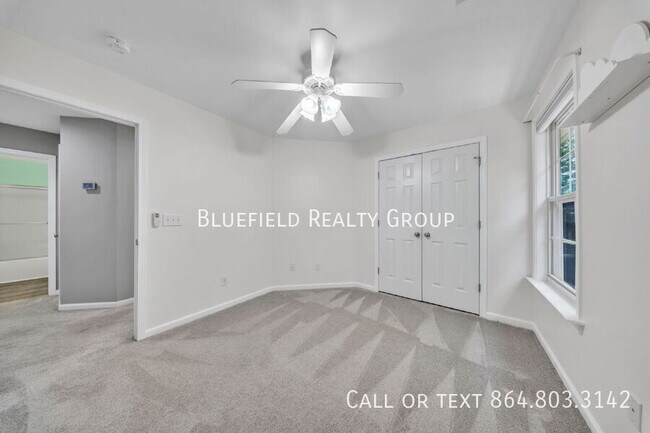 Building Photo - 306 Fieldgate Ct