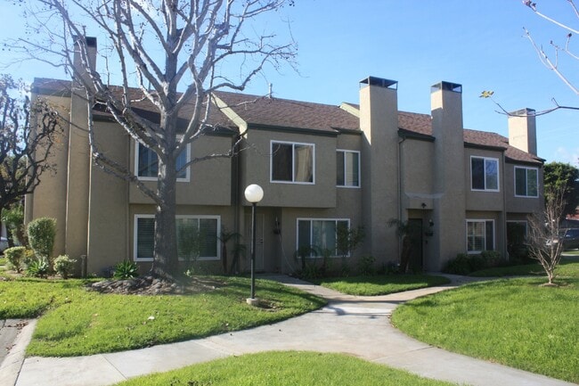 Primary Photo - MOVE-IN READY - SPACIOUS 2-BEDROOM TOWNHOM...