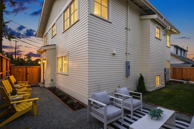 Building Photo - 4402 Letitia Ave S