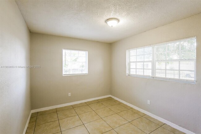 Building Photo - 1351 NW 188th Terrace