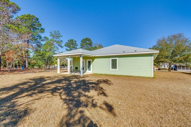 Building Photo - Gulf Breeze - 3 Bedroom, 2 Bathroom