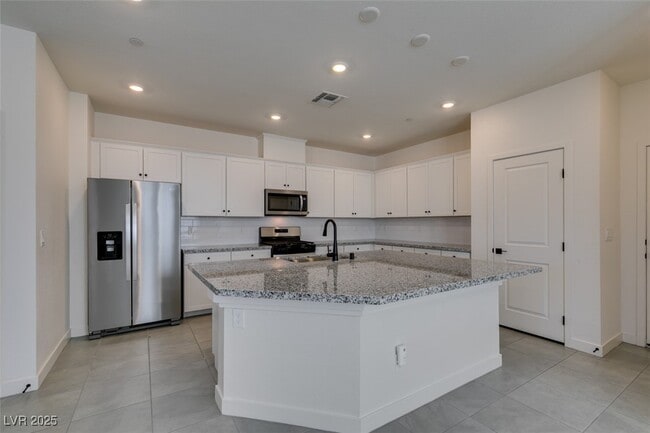 Building Photo - 3723 Trancoso Ave