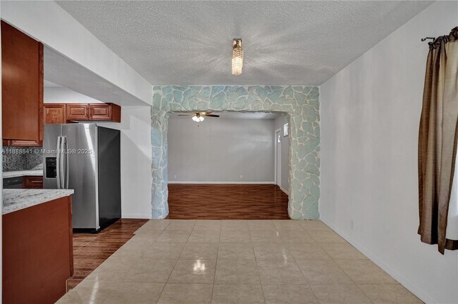 Building Photo - 6540 McKinley St