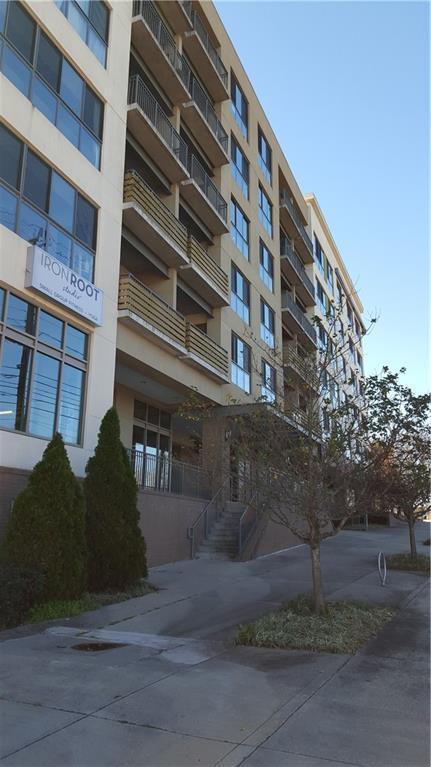 Building Photo - 563 Memorial Dr SE
